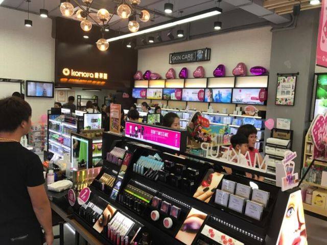 开业不满三月顾客盈门 解码化妆品零售的O2O变革之道